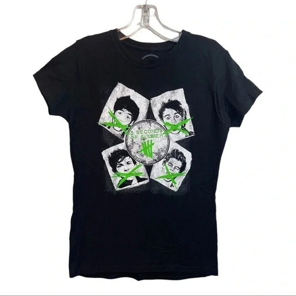 5 Seconds Of Summer Rowdy Girls Soft tee - Picture 1 of 8